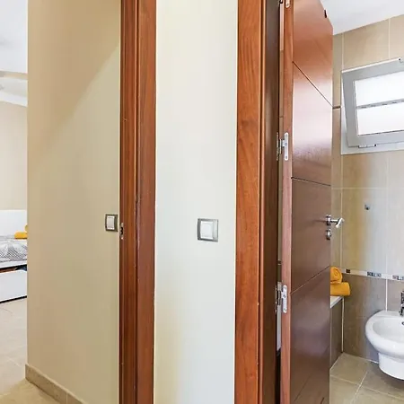 Вилла Luxury With Sea View, Heated Pool *