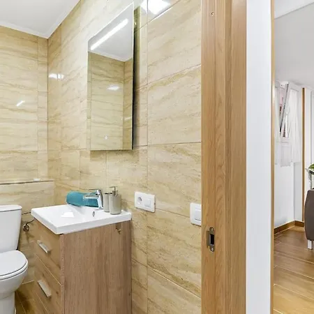 Luxury With Sea View, Heated Pool Арона