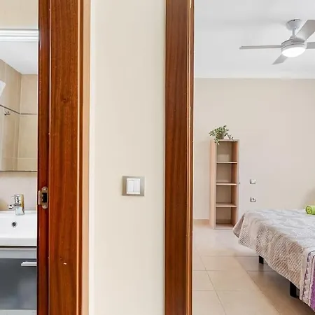 Вилла Luxury With Sea View, Heated Pool